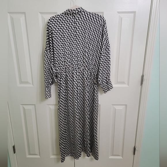 NWT H&M SATIN BLACK AND WHITE DRESS - Picture 2 of 5
